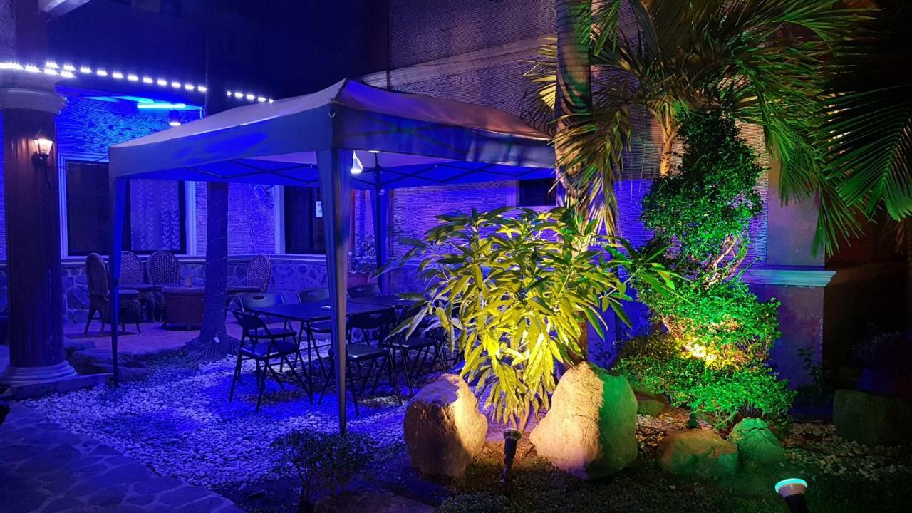 Gardensuite Hotel Anunas Экстерьер фото